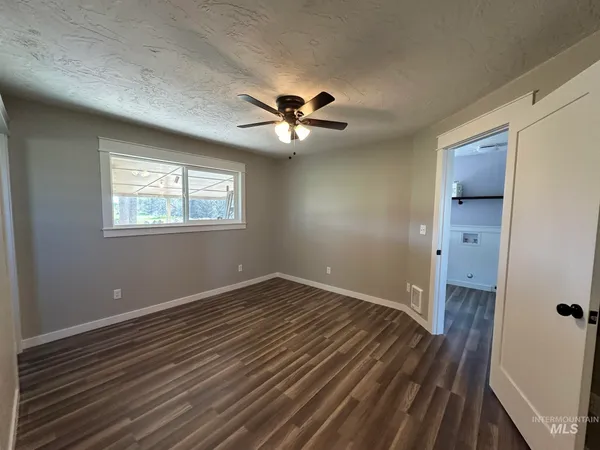 $299,000 | 5562 Highway 95 Spur, Ontario, OR 97914