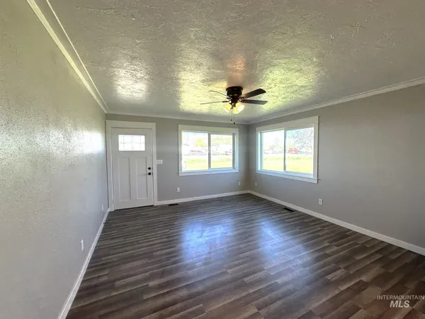 $299,000 | 5562 Highway 95 Spur, Ontario, OR 97914