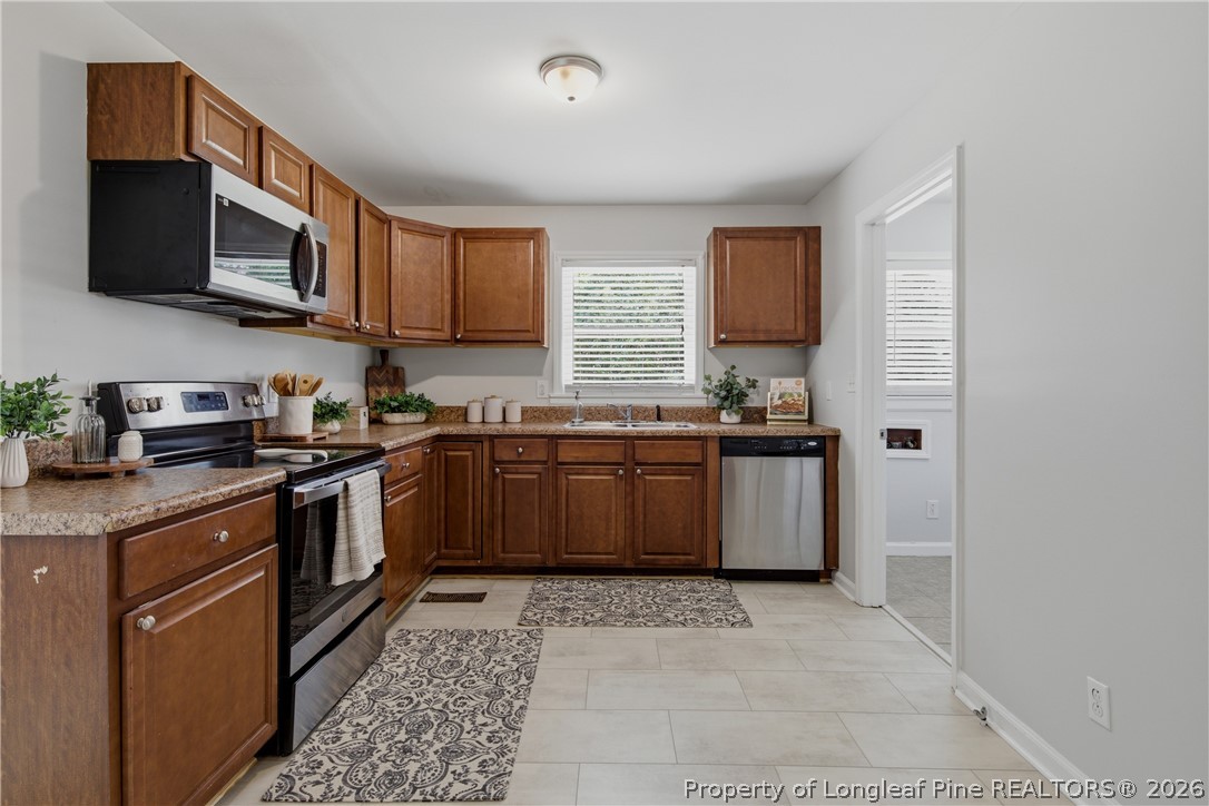 6228 Milford Road Fayetteville, NC 28303 - Photo 17 of 46 KITCHEN VIEW 4