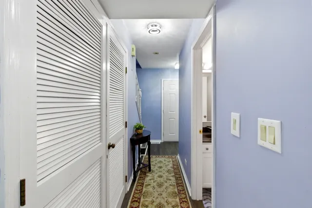 $405,000 | 2860 Bridgeport Lane, Aurora, IL 60504