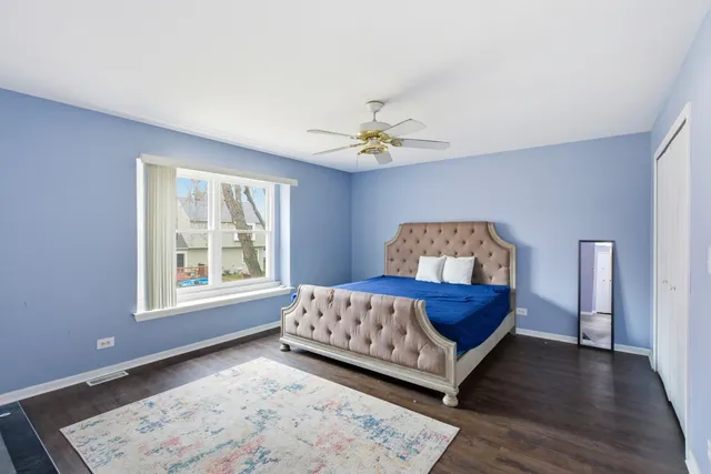 $405,000 | 2860 Bridgeport Lane, Aurora, IL 60504