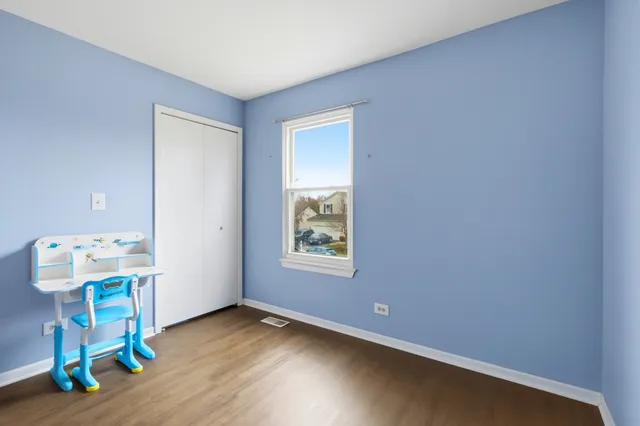 $405,000 | 2860 Bridgeport Lane, Aurora, IL 60504