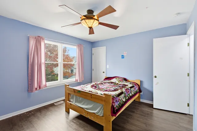 $405,000 | 2860 Bridgeport Lane, Aurora, IL 60504