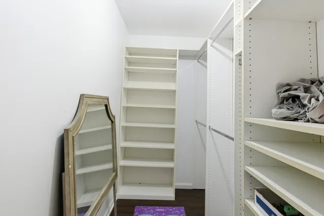 $405,000 | 2860 Bridgeport Lane, Aurora, IL 60504