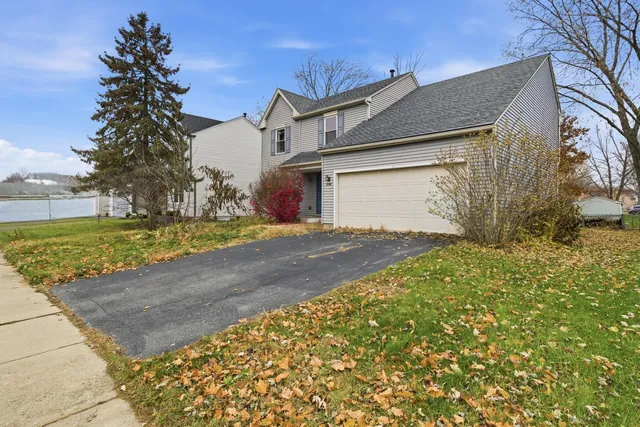 $405,000 | 2860 Bridgeport Lane, Aurora, IL 60504