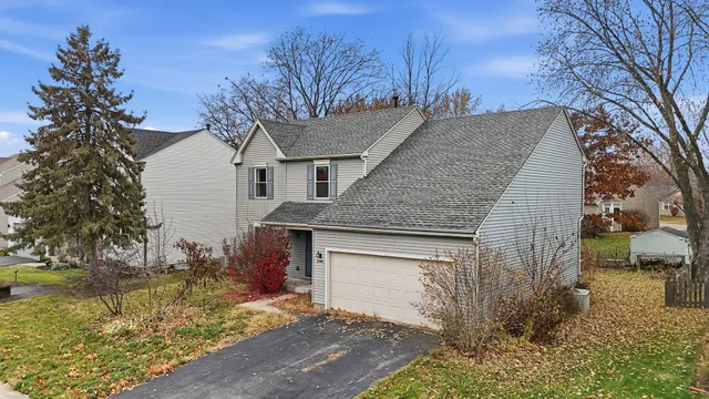 $405,000 | 2860 Bridgeport Lane, Aurora, IL 60504