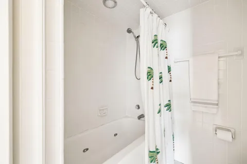 $749,000 | 520 Gulf Shore Drive, Unit 317, Destin, FL 32541
