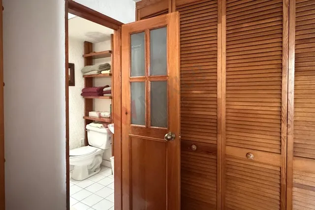 $1,081,356 | 36 Perugino