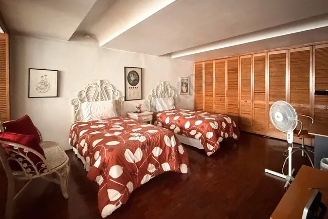 $1,081,356 | 36 Perugino