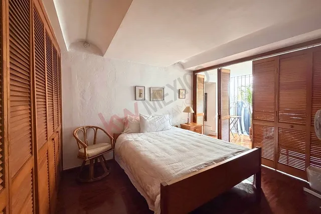 $1,081,356 | 36 Perugino