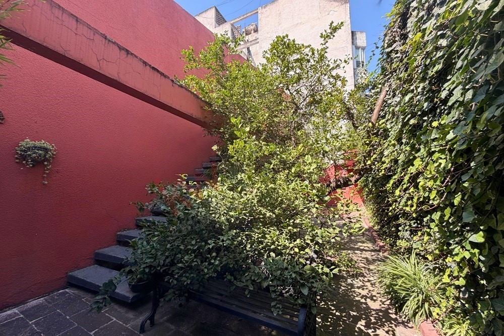 36 Perugino Bath, undefined 03740 - Photo 29 of 29 a backyard of a house