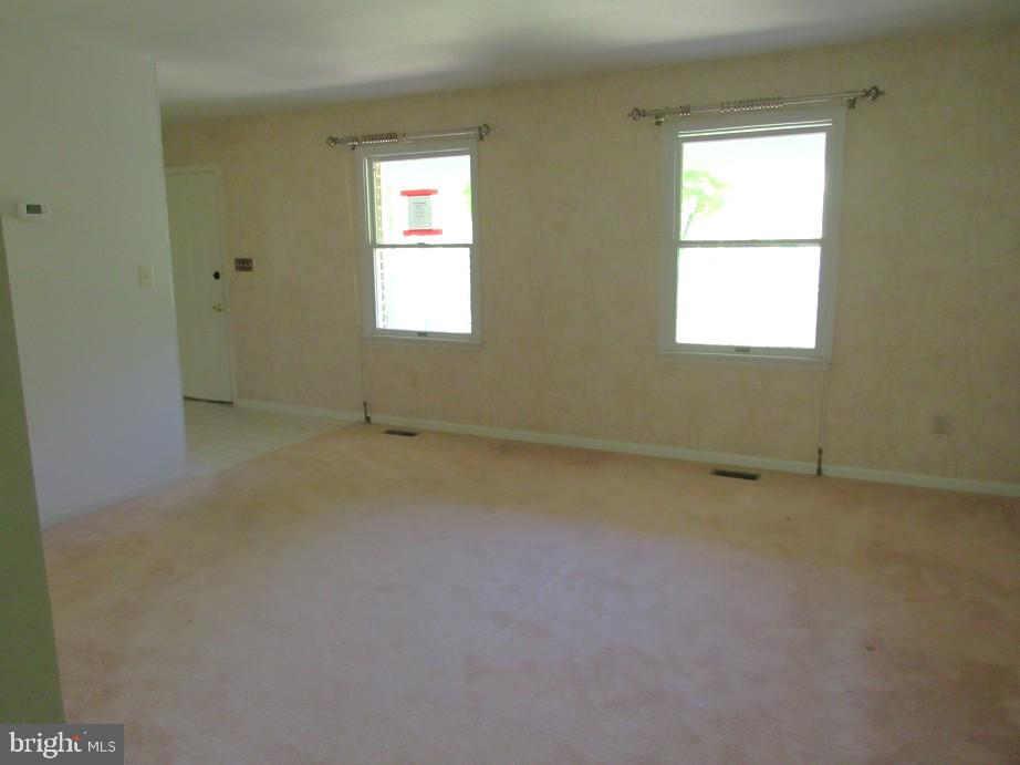 681 Hook Road Westminster, MD 21157 - Photo 6 of 21