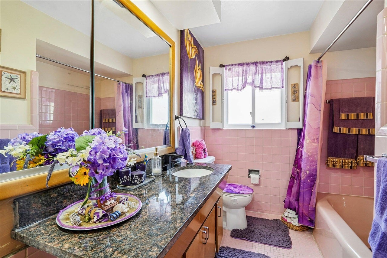 22808 Greenview Road Southfield, MI 48075 - Photo 36 of 44 Gallery Image 36