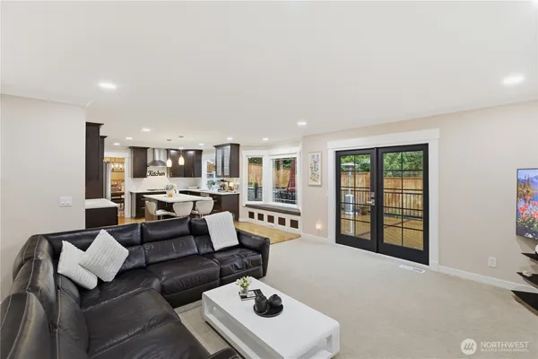 $1,345,000 | 13124 44th Avenue West, Mukilteo, WA 98275