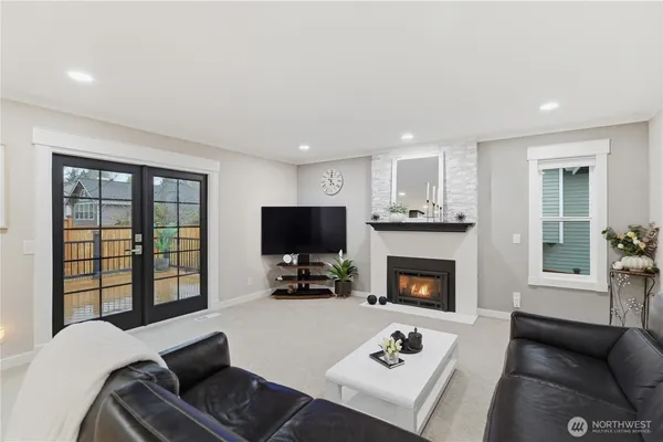 $1,345,000 | 13124 44th Avenue West, Mukilteo, WA 98275