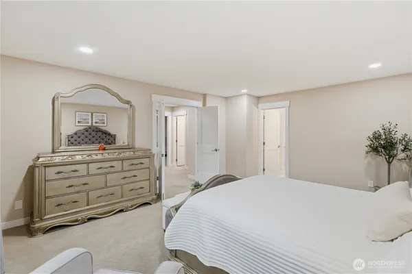 $1,345,000 | 13124 44th Avenue West, Mukilteo, WA 98275