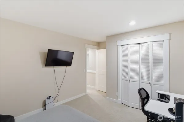 $1,345,000 | 13124 44th Avenue West, Mukilteo, WA 98275