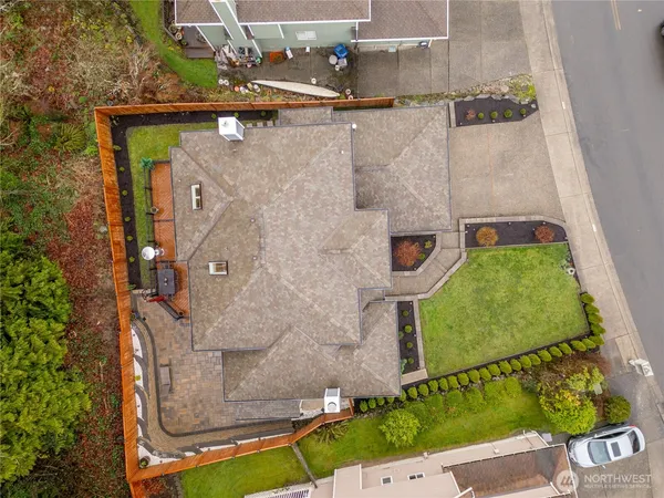 $1,345,000 | 13124 44th Avenue West, Mukilteo, WA 98275