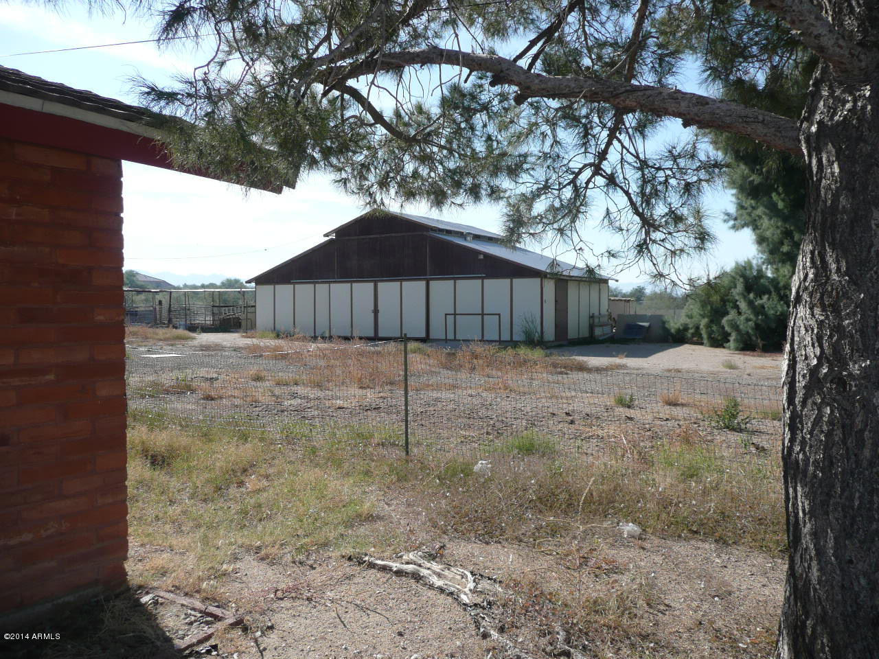 2535 West Dobbins Road Phoenix, AZ 85041 - Photo 3 of 10 Huge barn and mega size pasture area