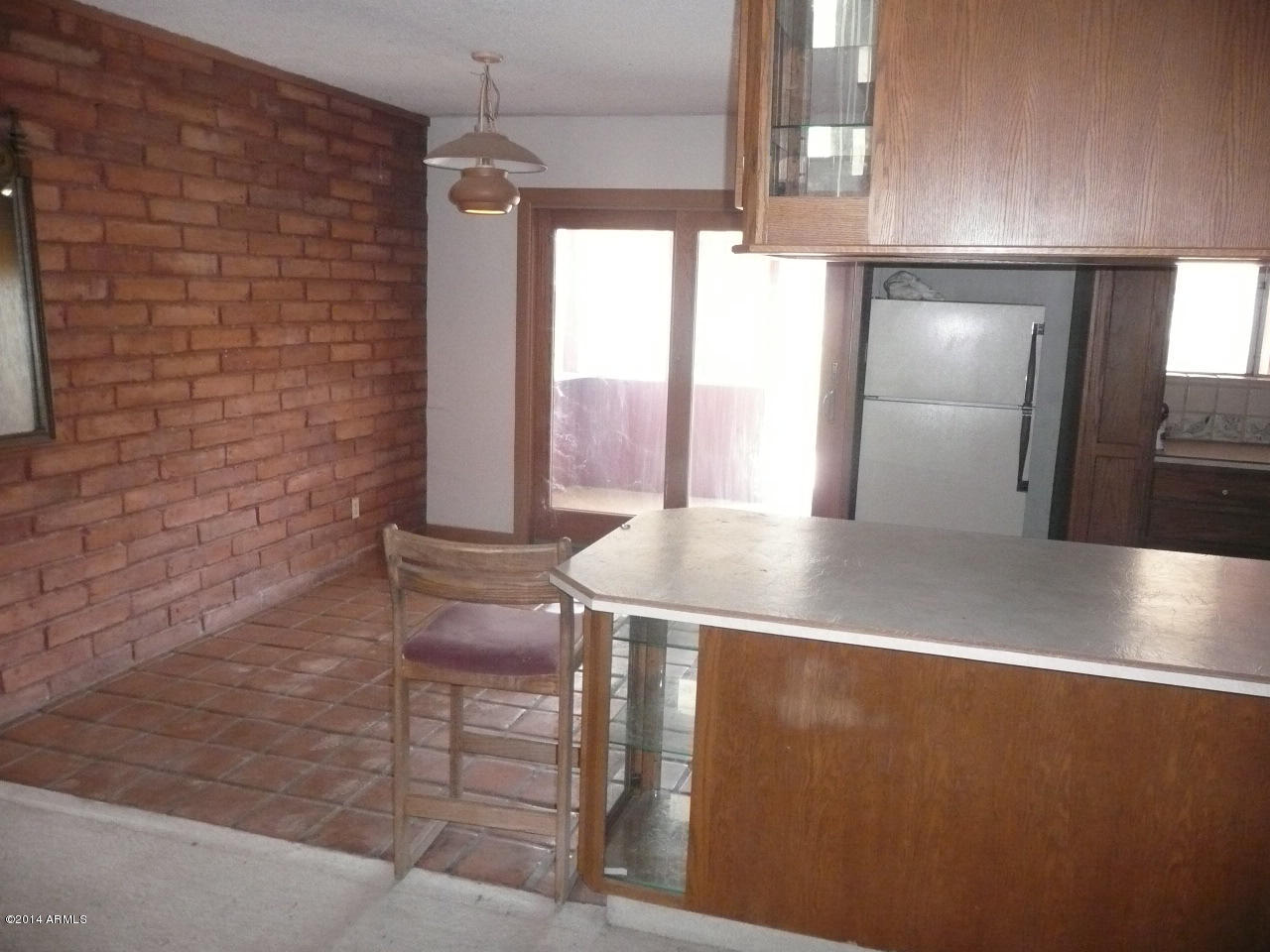 2535 West Dobbins Road Phoenix, AZ 85041 - Photo 6 of 10 Kitchen/dining area