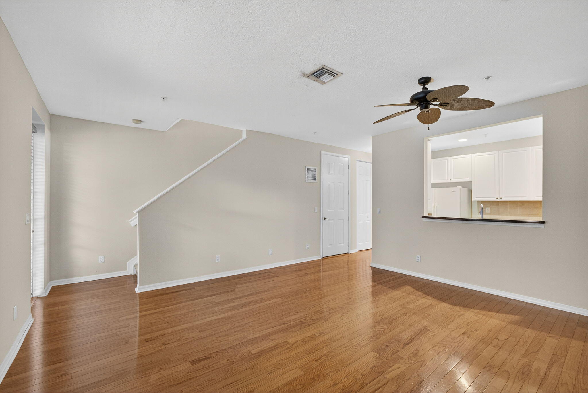 1562 Grande Cull Way Jupiter, FL 33458 - Photo 4 of 35 Living Room