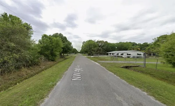 a view of an outdoor space