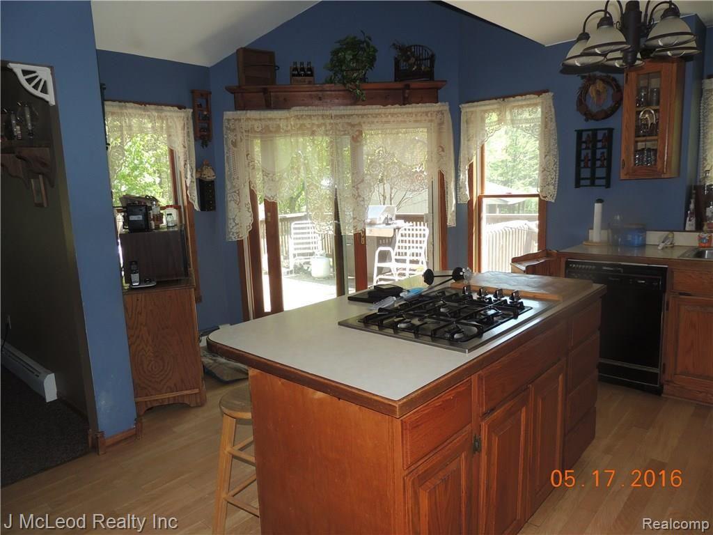 6356 Murphy Lake Road Millington, MI 48746 - Photo 6 of 41 DSCN1092.JPG