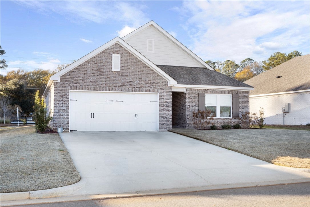 1114 Ontario Road Opelika, AL 36804 - Photo 2 of 29 Gallery Image 2