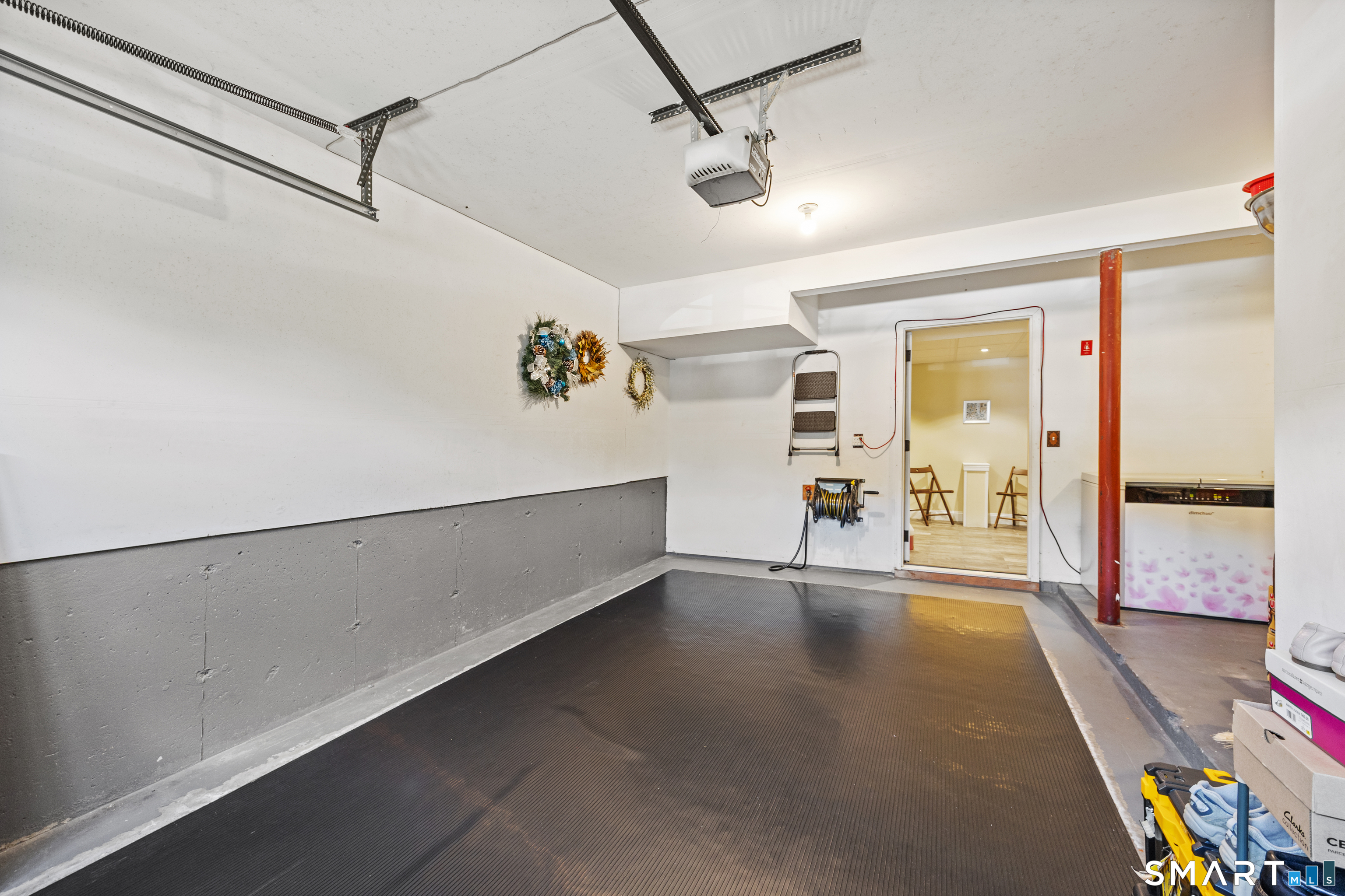 119 Taft Pointe, Unit 3 Waterbury, CT 06708 - Photo 26 of 29 Immaculate garage with storage area