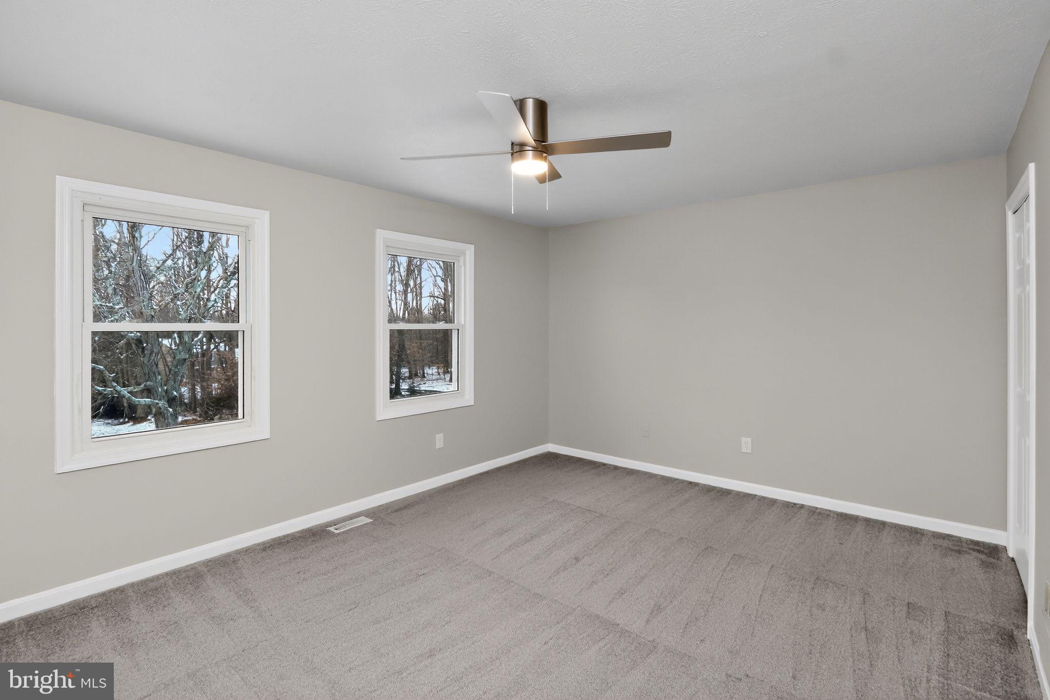 11979 Falling Creek Drive Manassas, VA 20112 - Photo 25 of 30 an empty room with a window