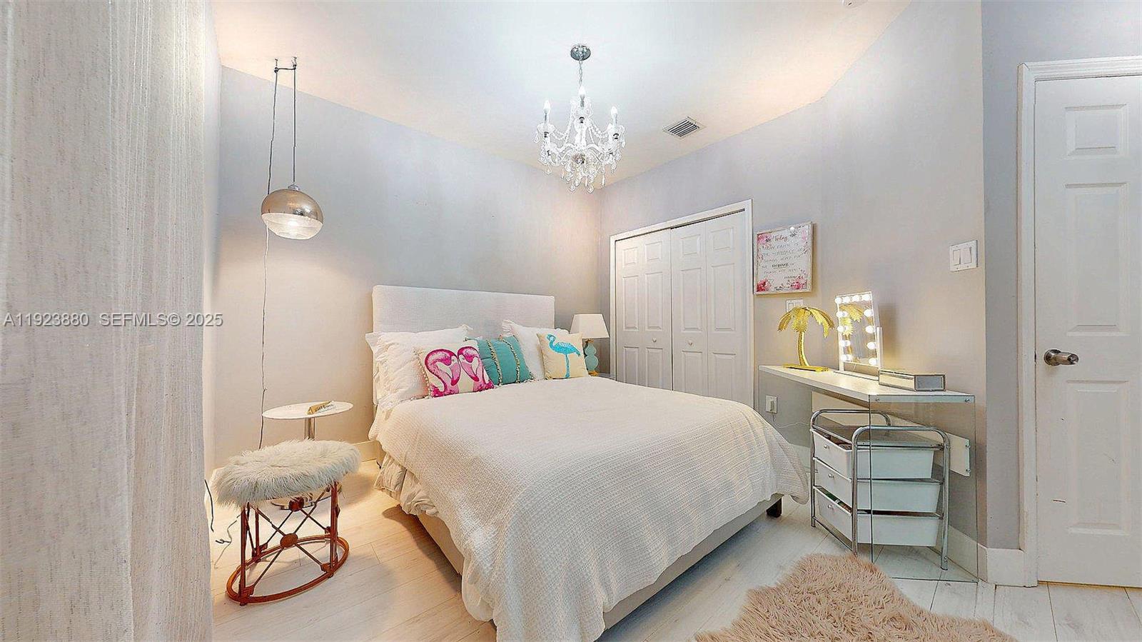 14633 Cascada Boulevard Miami, FL 33186 - Photo 13 of 28