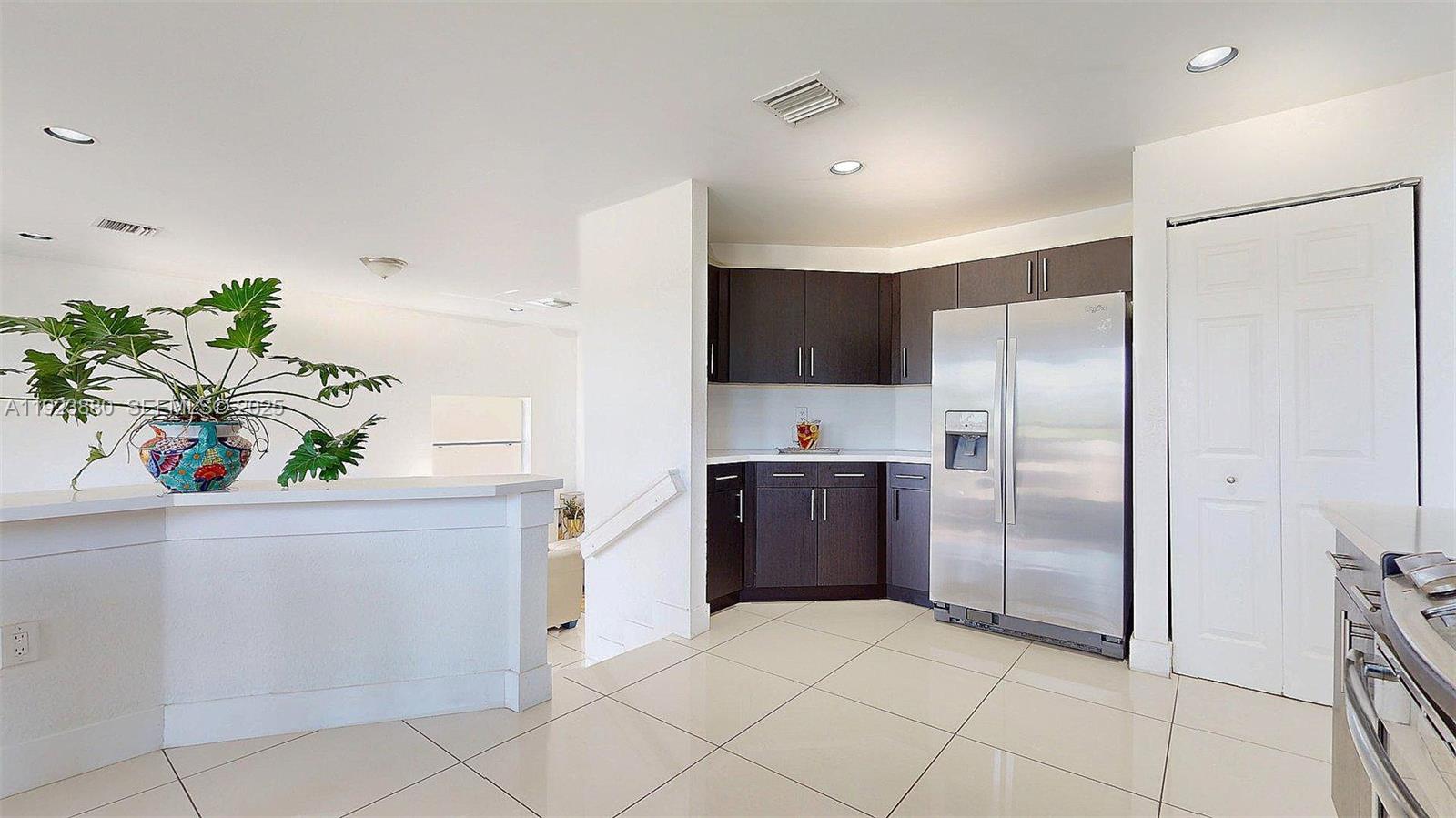 14633 Cascada Boulevard Miami, FL 33186 - Photo 7 of 28