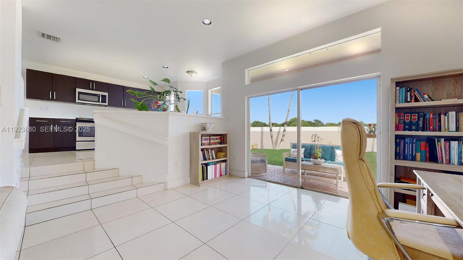 14633 Cascada Boulevard Miami, FL 33186 - Photo 8 of 28