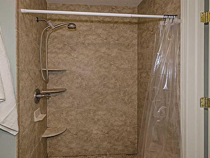 7321 Red Rock Road Indianapolis, IN 46236 - Photo 13 of 24 Gallery Image 13