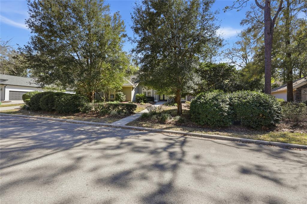 9605 Southwest 33 Lane Gainesville, FL 32608 - Photo 2 of 57