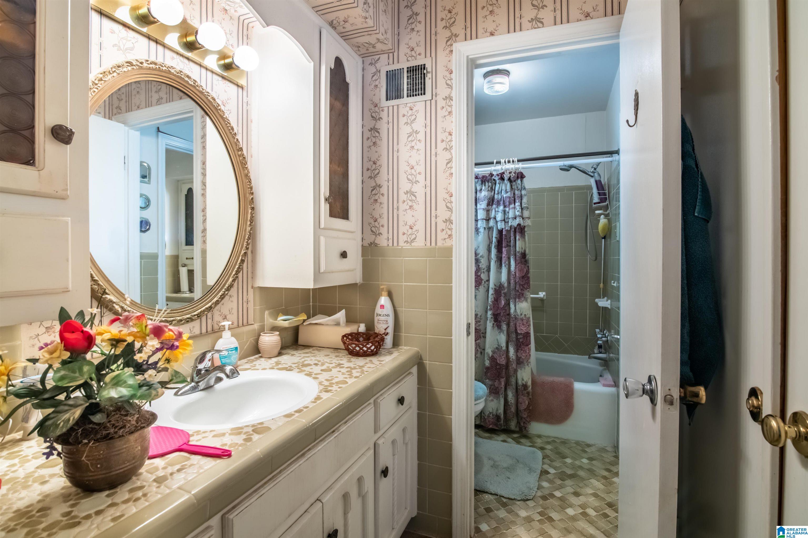 1202 Old Oak Road Birmingham, AL 35235 - Photo 16 of 35