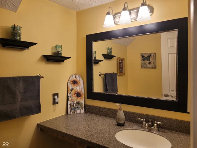 $240,000 | 9306 Golden Oaks West, Indianapolis, IN 46260