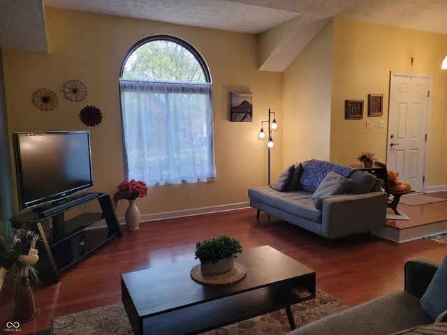 $240,000 | 9306 Golden Oaks West, Indianapolis, IN 46260