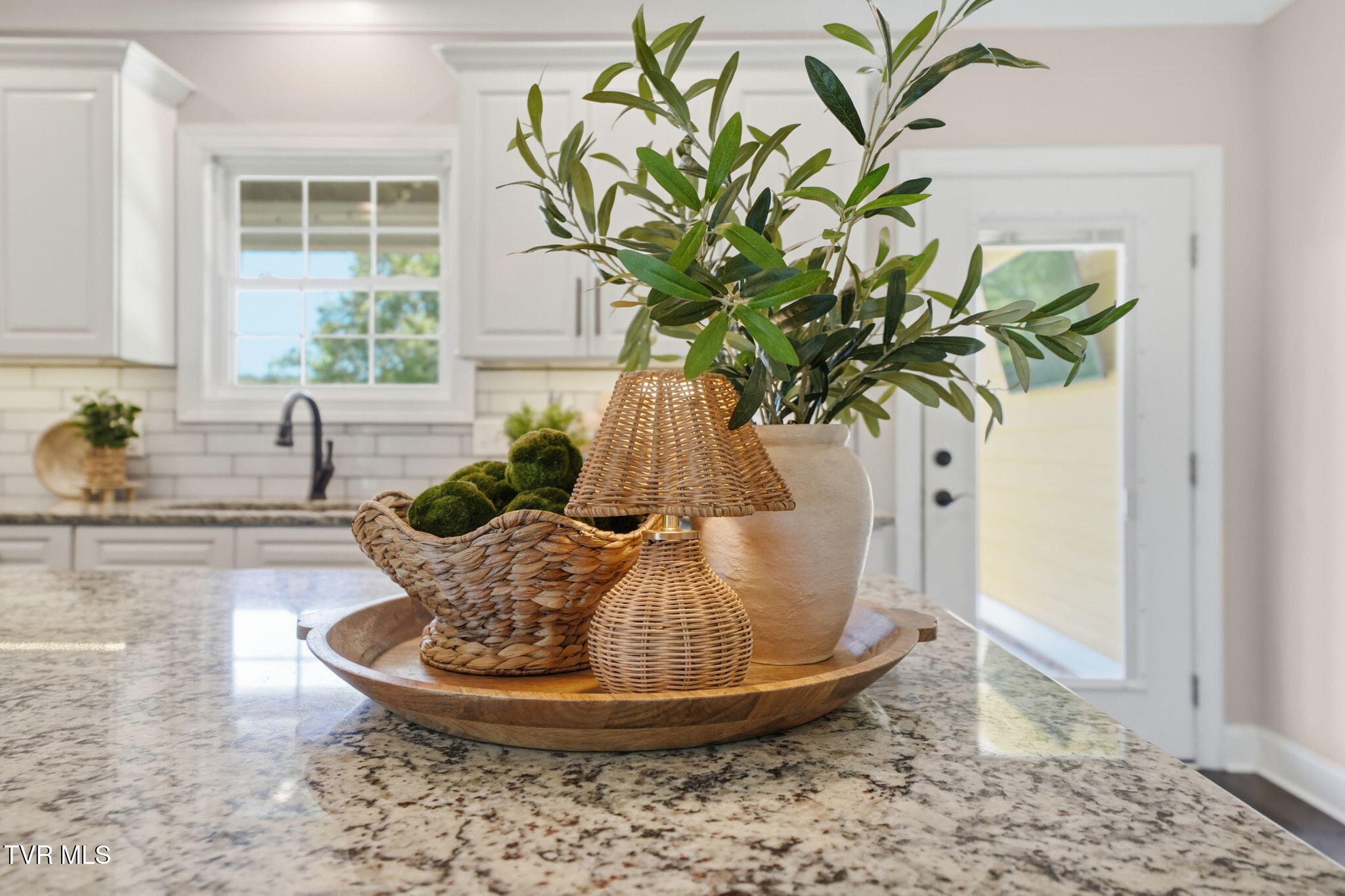 2630 Edinburgh Channel Road Kingsport, TN 37664 - Photo 14 of 61 56-web-or-mls-IMG_6798