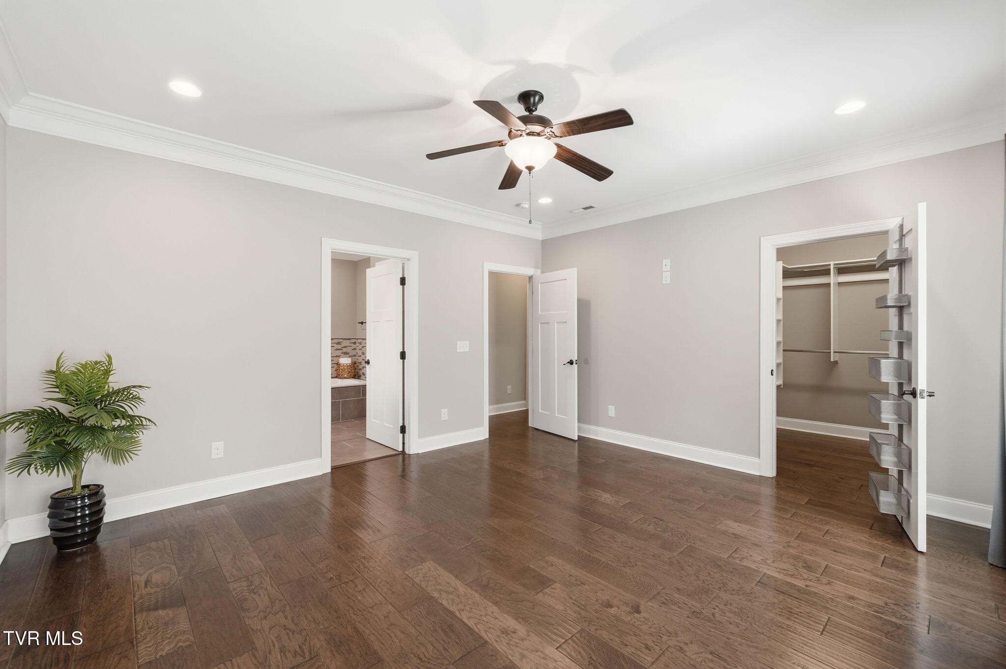 2630 Edinburgh Channel Road Kingsport, TN 37664 - Photo 22 of 61 44-web-or-mls-024_DSC09547