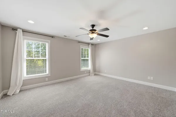 $580,000 | 2630 Edinburgh Channel Road, Kingsport, TN 37664