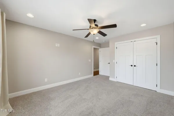 $580,000 | 2630 Edinburgh Channel Road, Kingsport, TN 37664