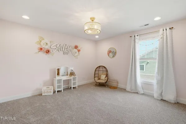 $580,000 | 2630 Edinburgh Channel Road, Kingsport, TN 37664