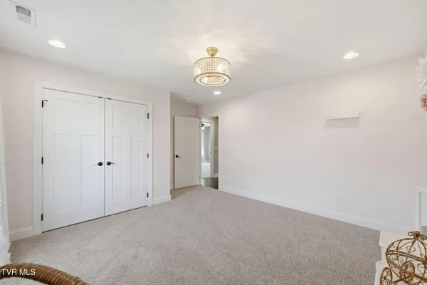 $580,000 | 2630 Edinburgh Channel Road, Kingsport, TN 37664