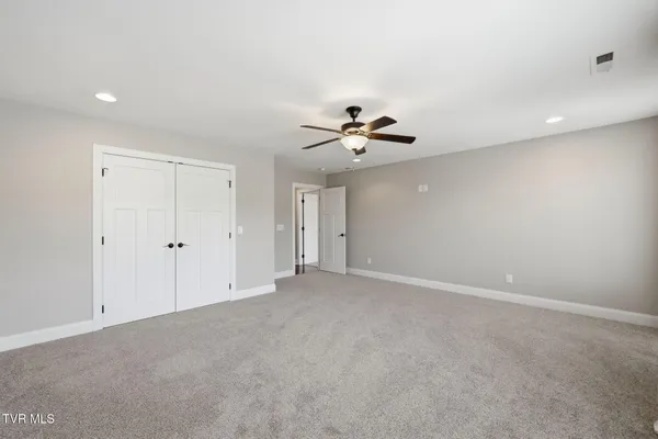 $580,000 | 2630 Edinburgh Channel Road, Kingsport, TN 37664