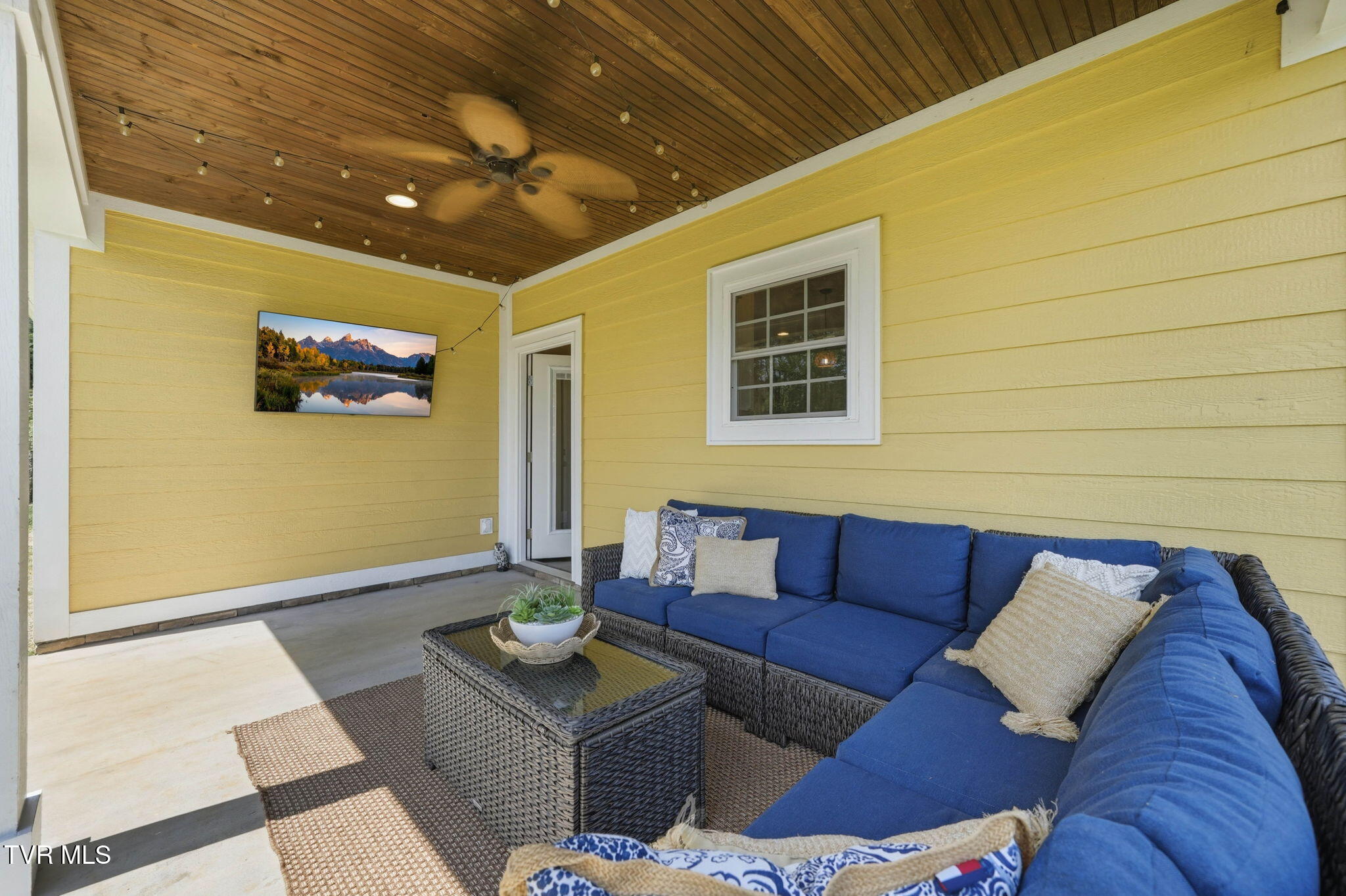 2630 Edinburgh Channel Road Kingsport, TN 37664 - Photo 45 of 61 7-web-or-mls-2630 Edinburgh Channel Rd-5