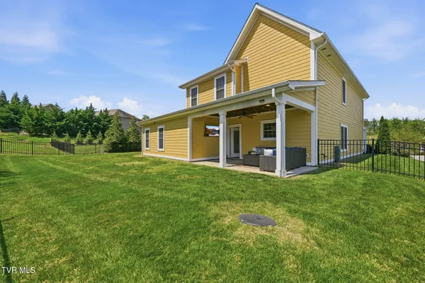 $580,000 | 2630 Edinburgh Channel Road, Kingsport, TN 37664