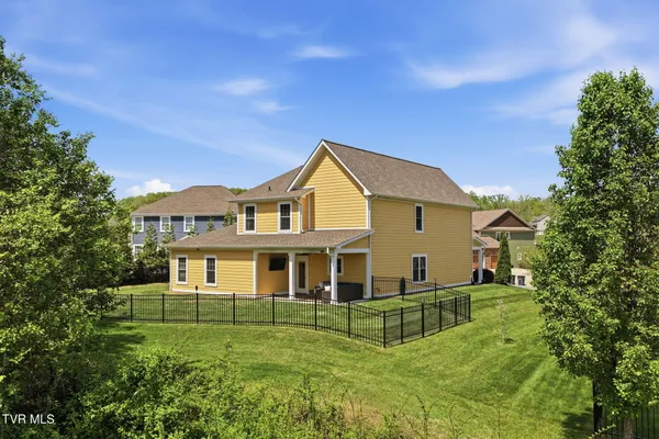 $580,000 | 2630 Edinburgh Channel Road, Kingsport, TN 37664