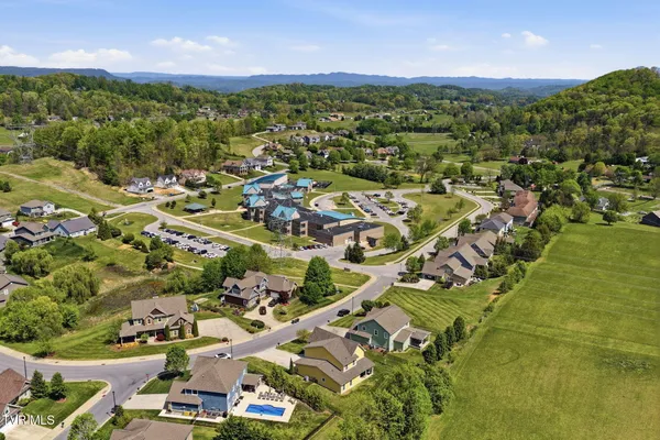 $580,000 | 2630 Edinburgh Channel Road, Kingsport, TN 37664