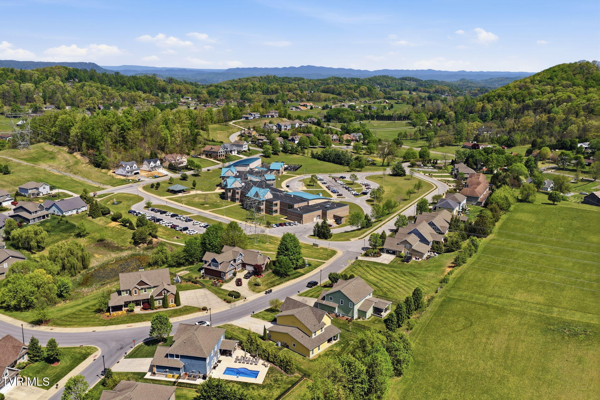 2630 Edinburgh Channel Road Kingsport, TN 37664 - Photo 53 of 61 14-web-or-mls-007_DJI_20260415122229_089